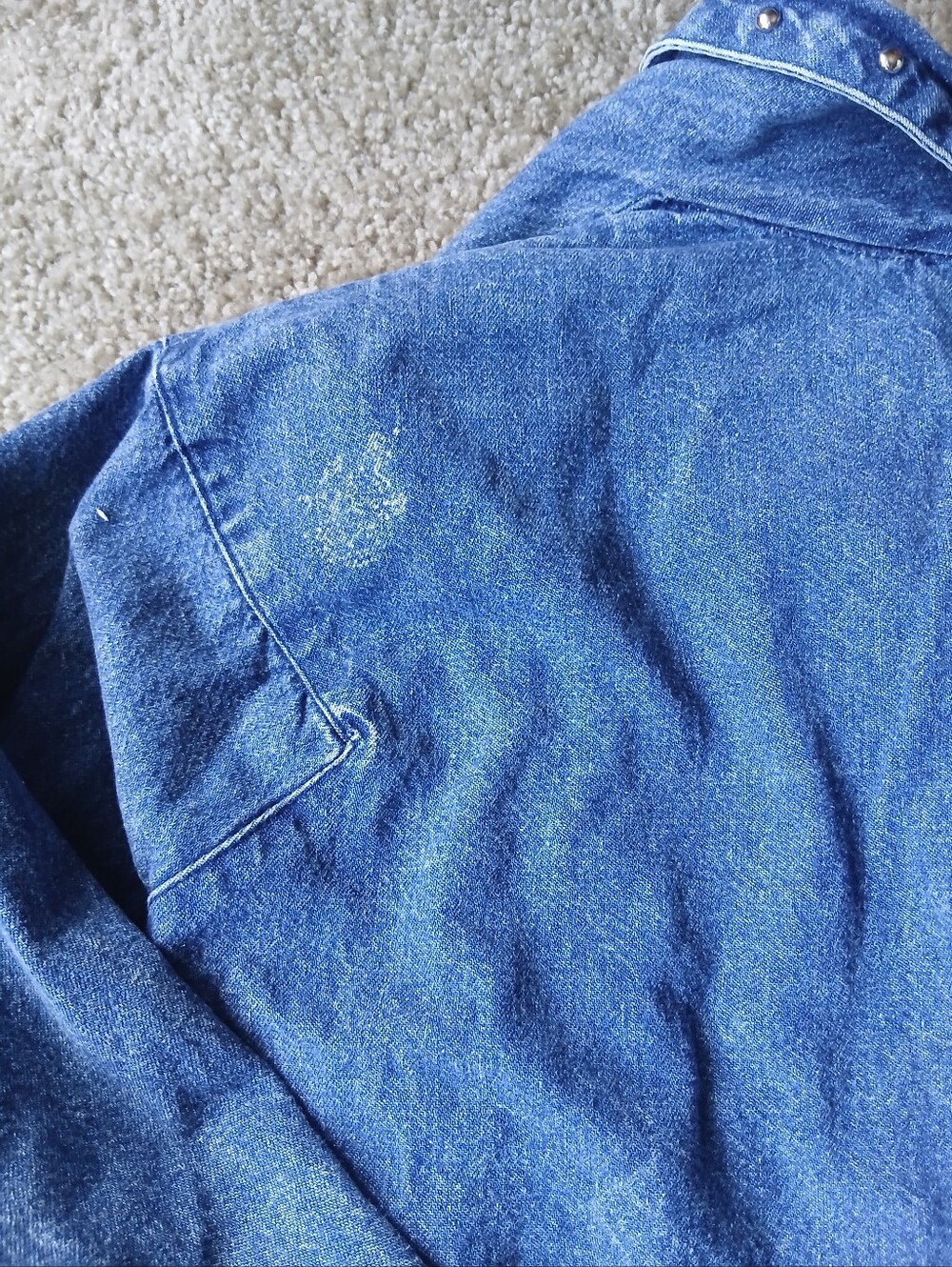 Vintage Women’s Blue Denim Jacket with Stud Details 80s 90s - Picture 9 of 11